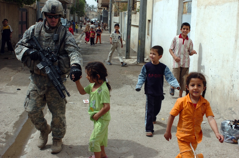 Ohio native patrols western Baghdad