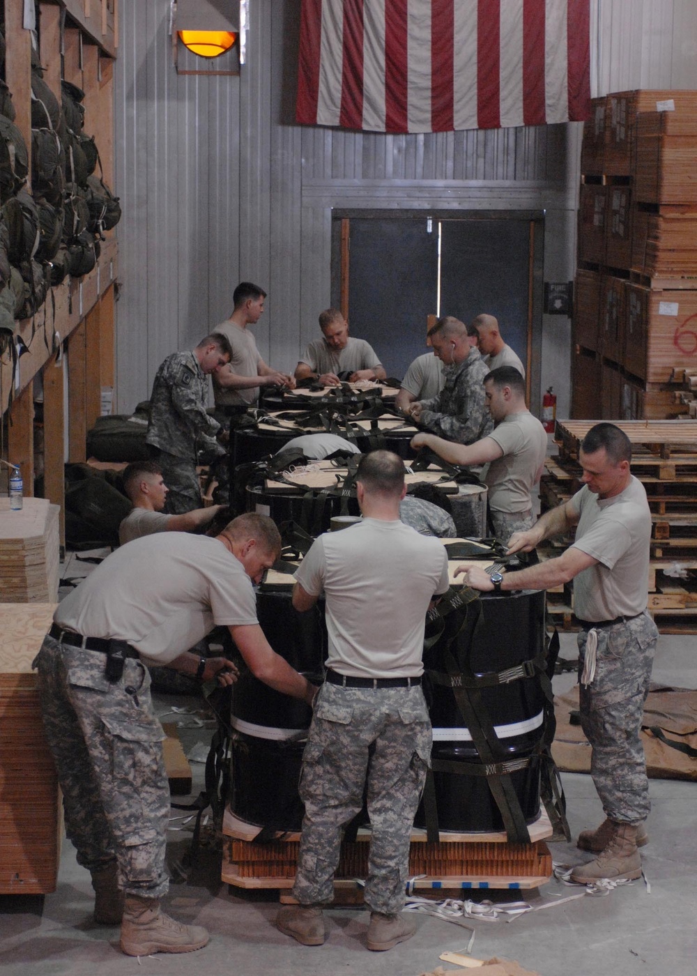 C-130 aircrews, Army riggers reach airdrop record