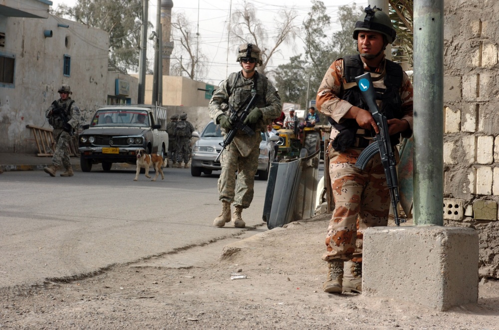 'Hard Rock' troops patrol Hurriyah, ensure safety, security of local Iraqis