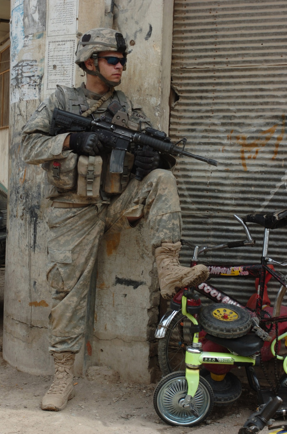 'Hard Rock' troops patrol Hurriyah, ensure safety, security of local Iraqis