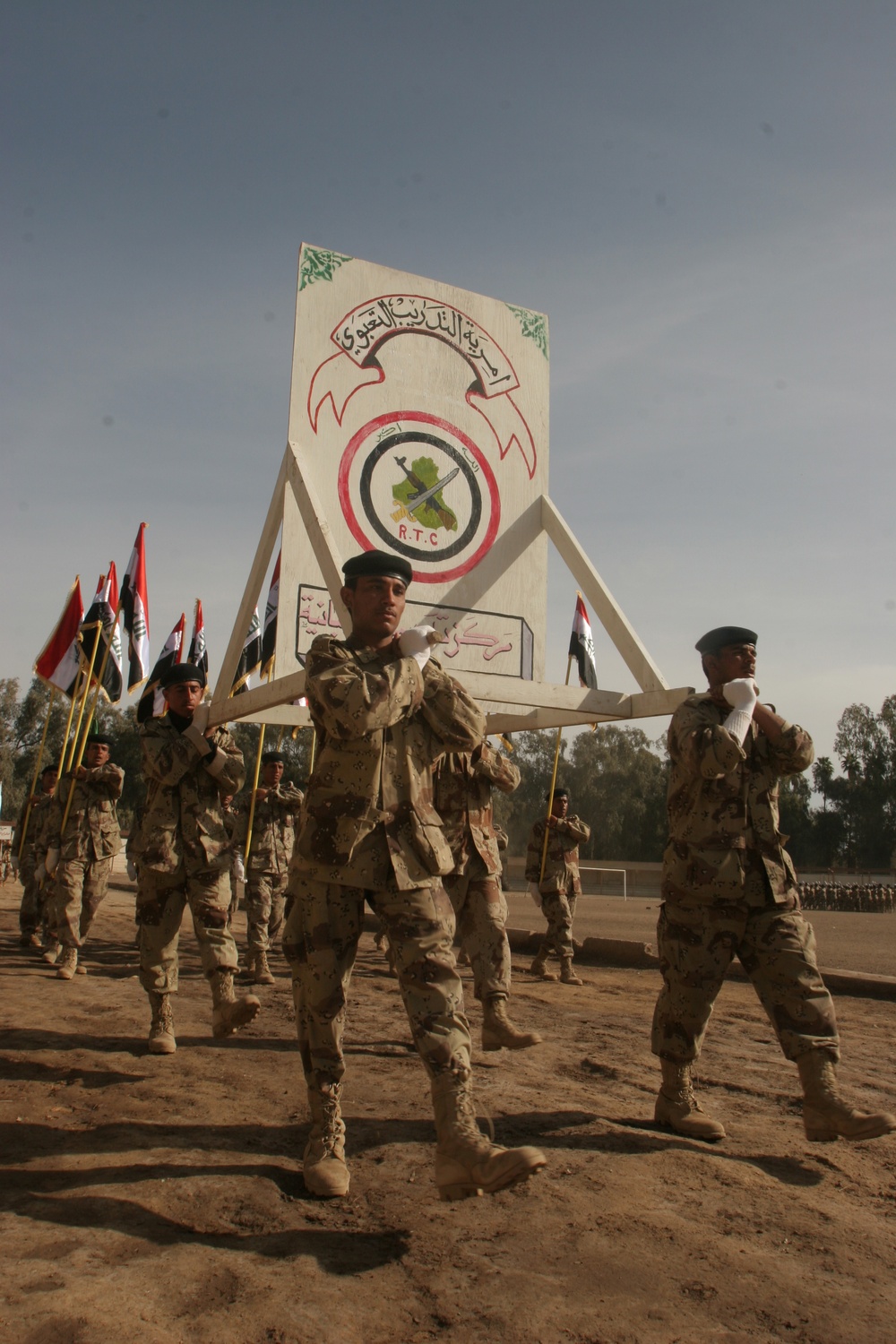 Iraqi Soldiers Graduate Basic Training