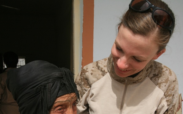 Iraqi Women's Engagement: Service Members Reach Out to Women and Children