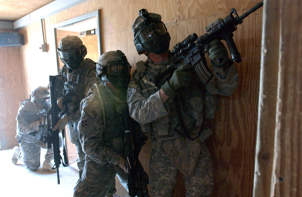 MOUT training in Kuwait's Udairi Desert