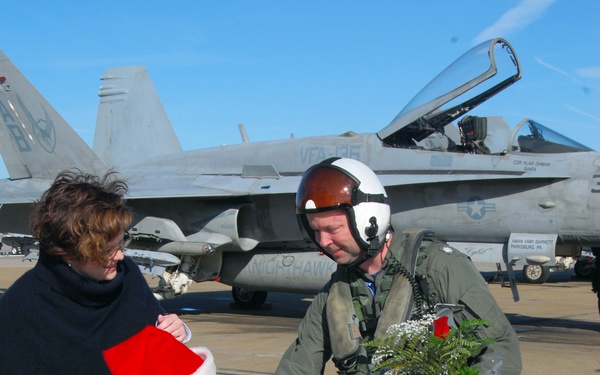 Cmdr. Klaus Ohman Greets Family