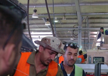 U.S. Army transfers Humvees to ISF