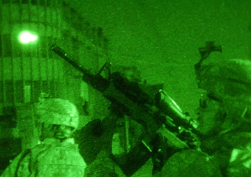 Daily mission doesn't end with setting sun for 5-25 FA Soldiers