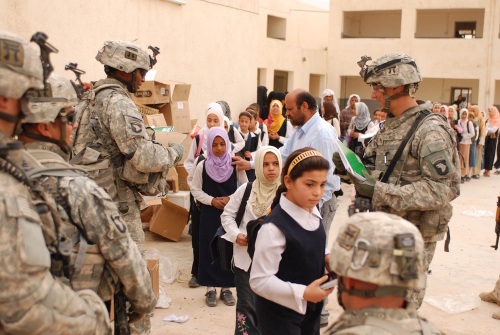 Fallen Soldier's family shows Iraqis love