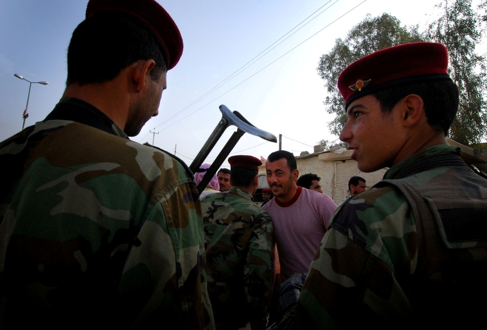 Former detainees released to sheik's supervision