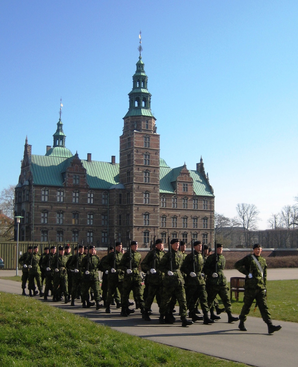 Gates Thanks Danes for Commitment