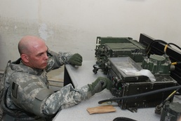 Iraqi police, Military Police set up operations post