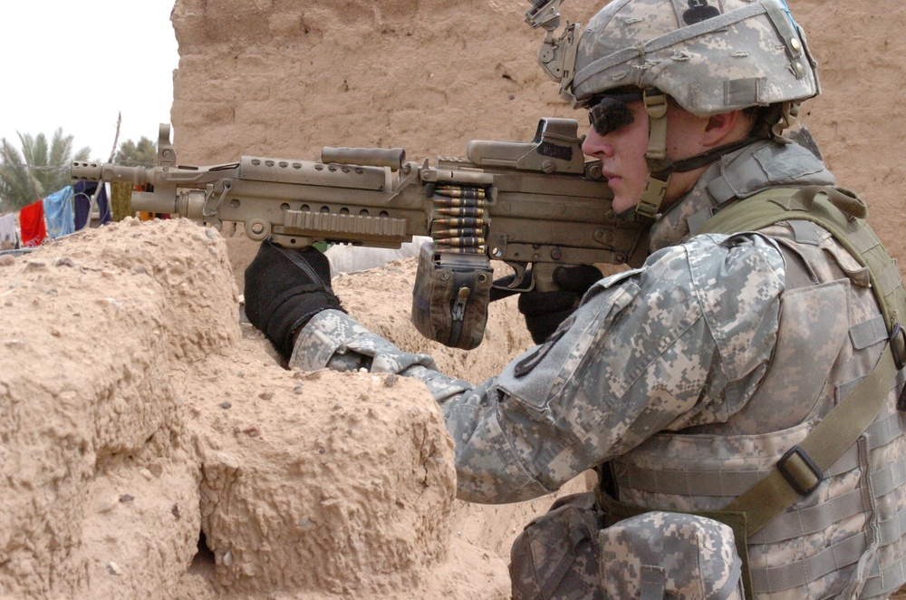 On the lookout in Mezra, Iraq On the lookout in Mezra, Iraq