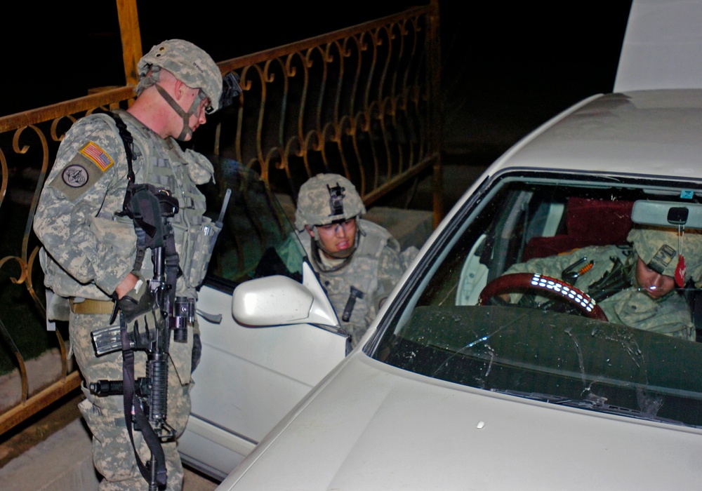 Bandit conducts raid, nabs financier