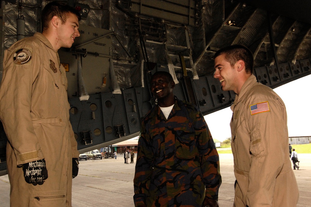 Servicemembers build African partnerships with well-drilling project