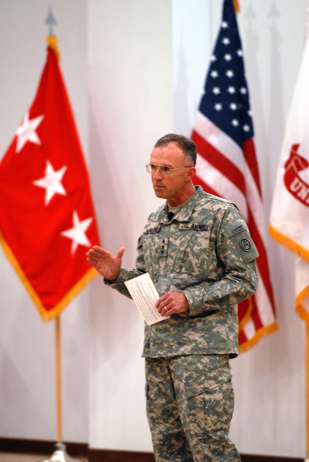 62 service members become U.S. citizens at naturalization ceremony