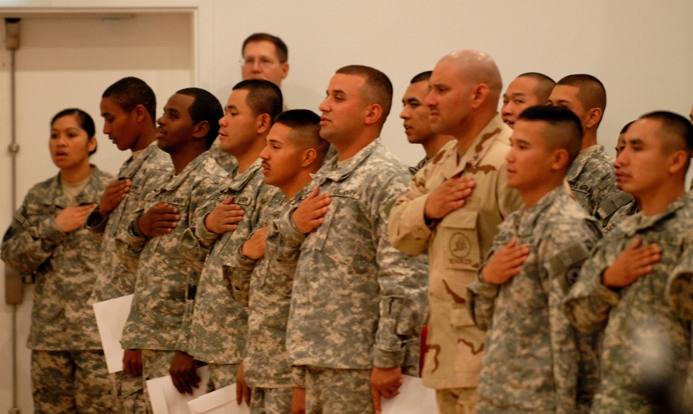 62 service members become U.S. citizens at naturalization ceremony