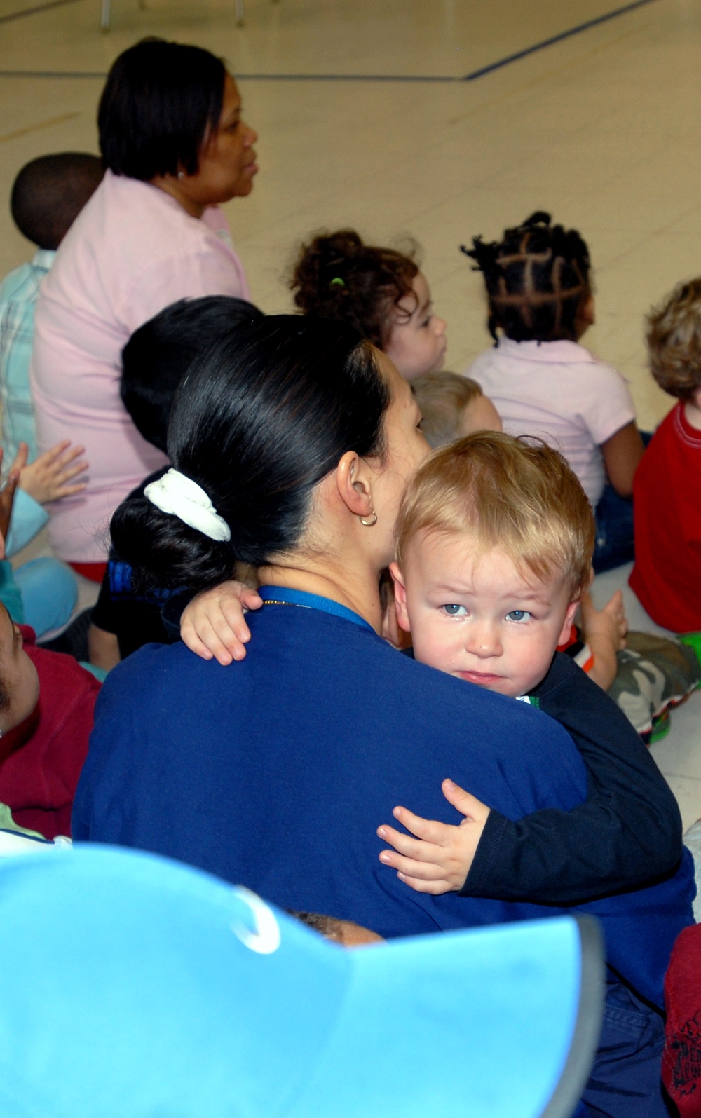 America Supports You: Fort Myer Kids Get to Clown Around