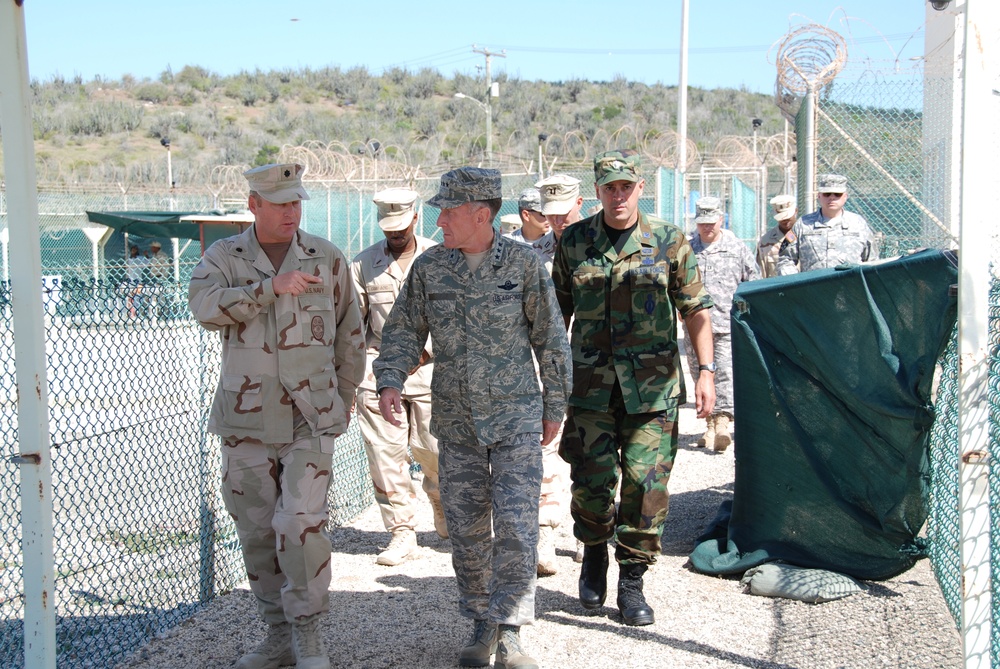 Air Force Lt. Gen. Seip Visits Joint Task Force Guantanamo