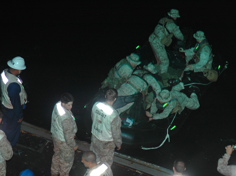 Navy, Marines train to use CRRCs aboard USS Tarawa