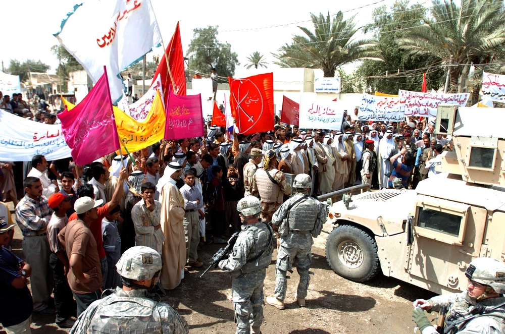 Sunni, Shia march in unity through Mahmudiyah