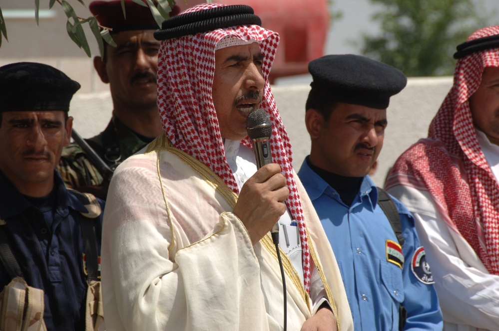 Jurf as Sakhr holds demonstration for peace