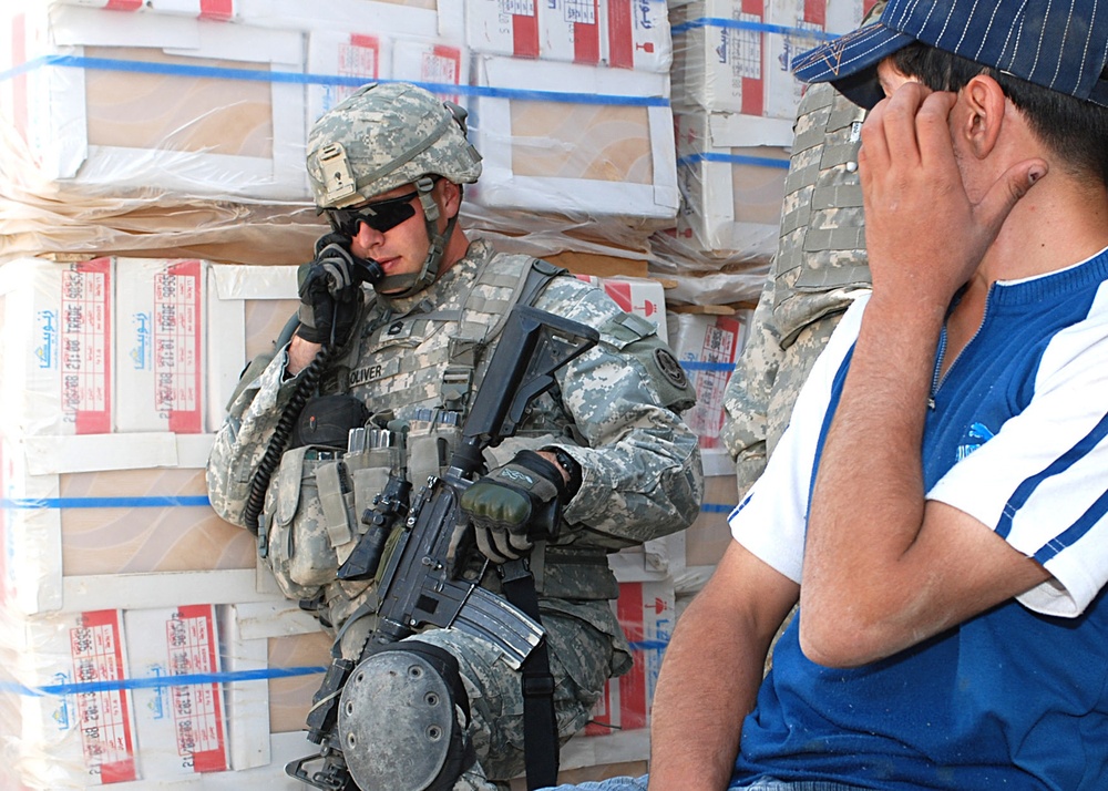 Soldiers patrol, collect information in Suleikh, Qahira
