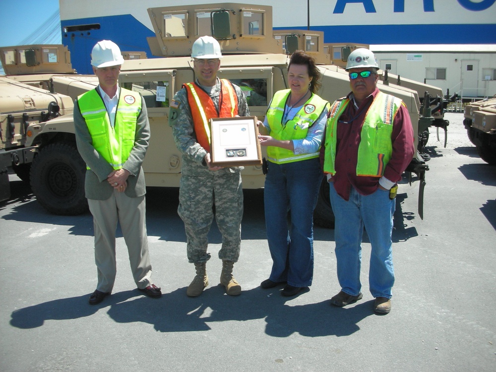Army Vehicle Acquisition Leaders Visit Army Seaport Shipment Unit Charleston 1