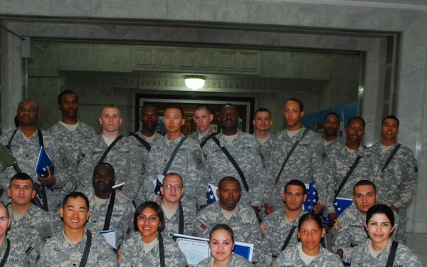 Foreign-born troops become U.S. citizens in largest naturalization ceremony in Iraq