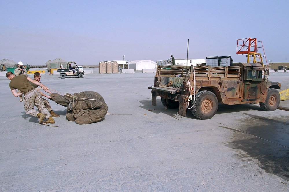 11th Marine Expeditionary Unit Cleans Up Gear