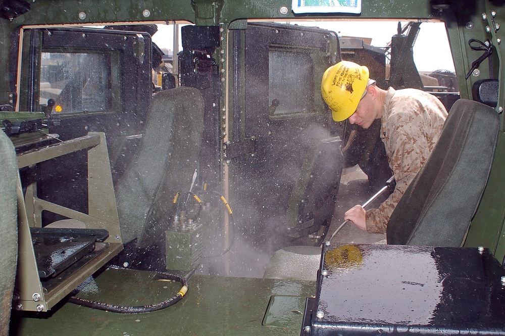11th Marine Expeditionary Unit Cleans Up Gear