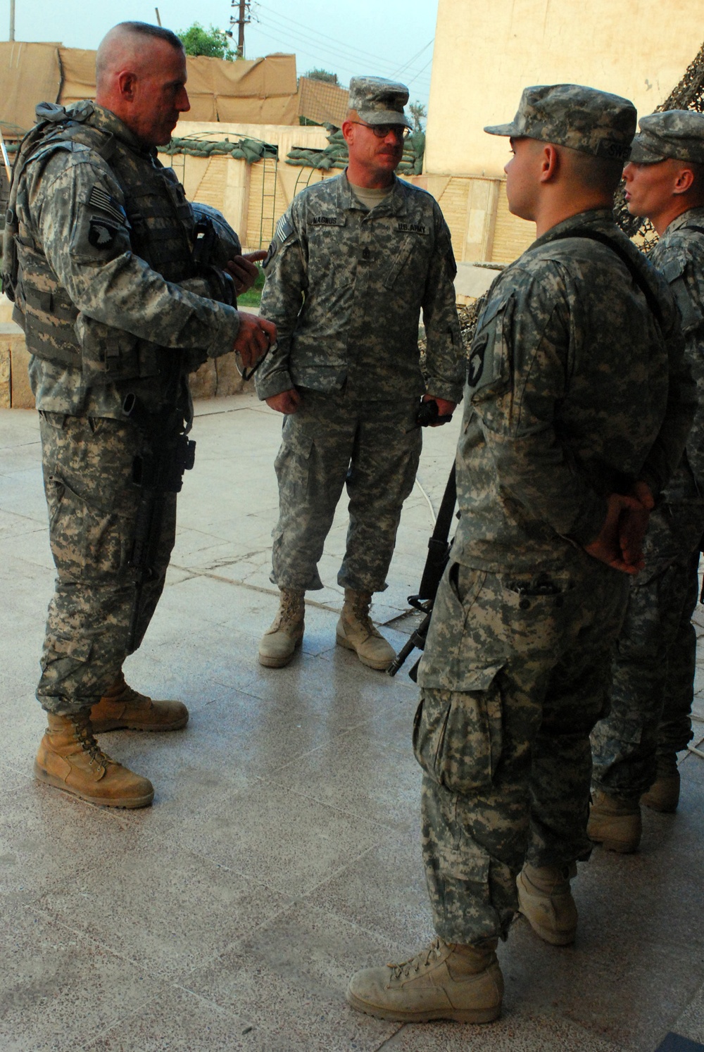 Former 101st Abn. Div. CSM Visits Strike Troops in Baghdad