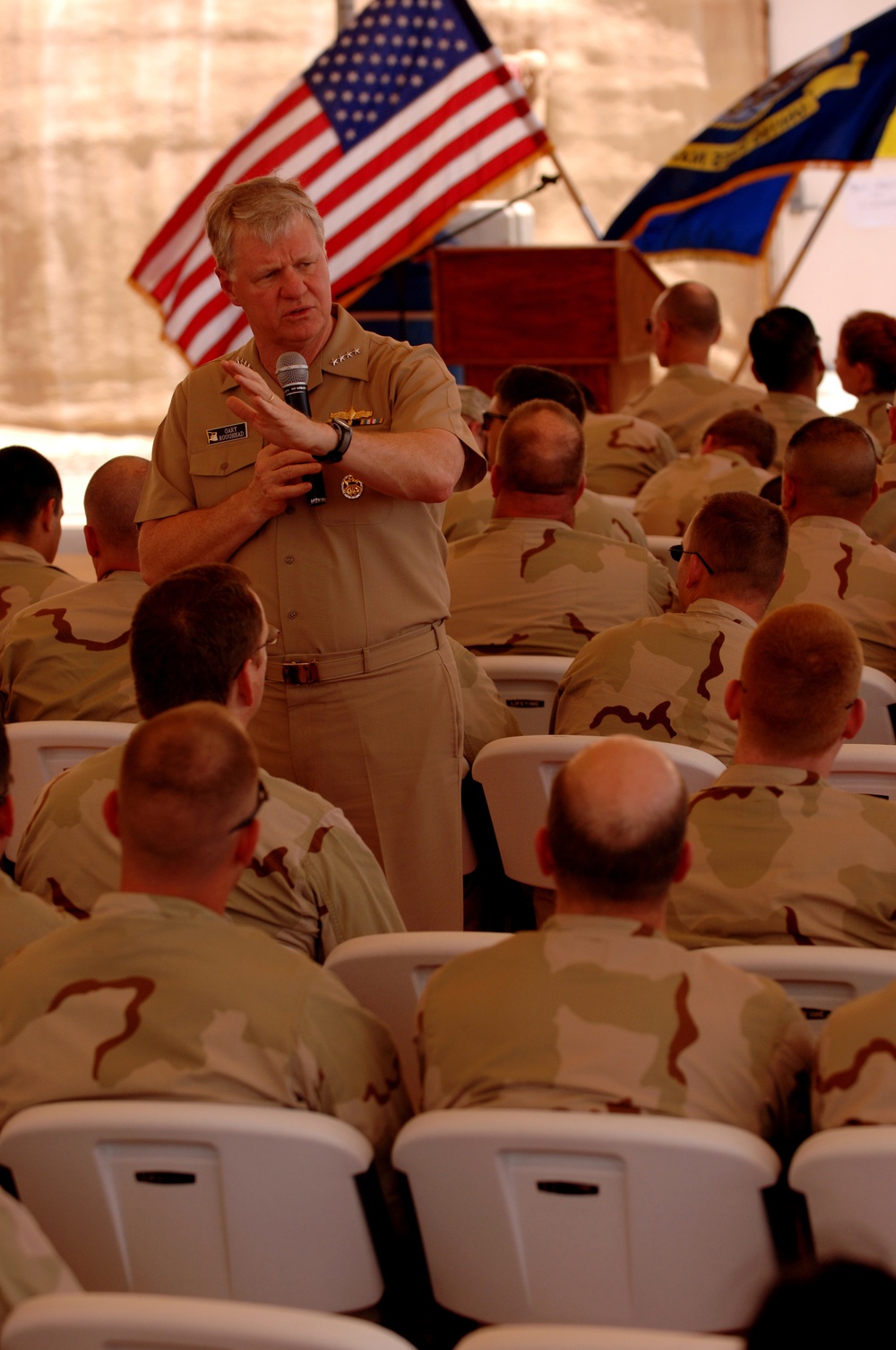 Roughead visits Camp Lemonier