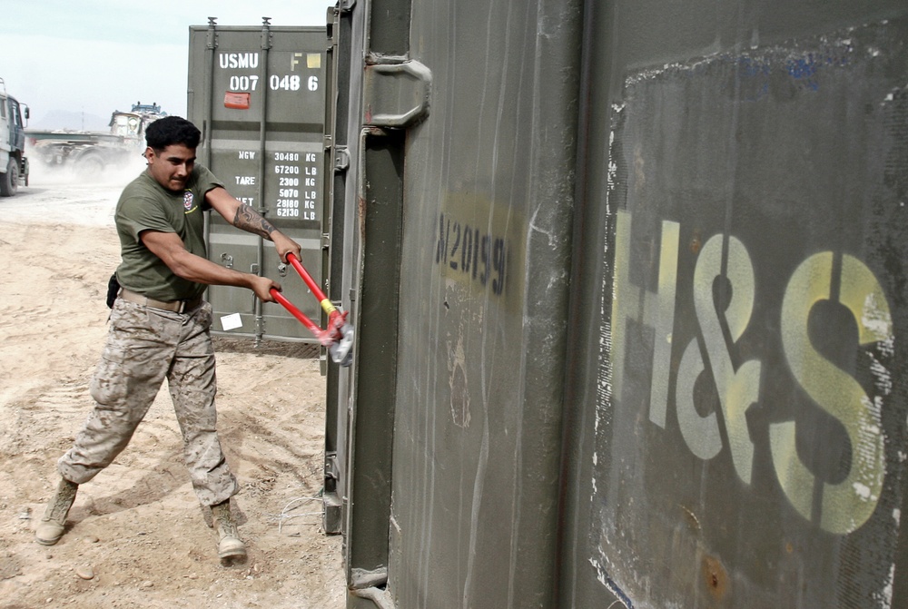 24th Marine Expeditionary Unit unpacks