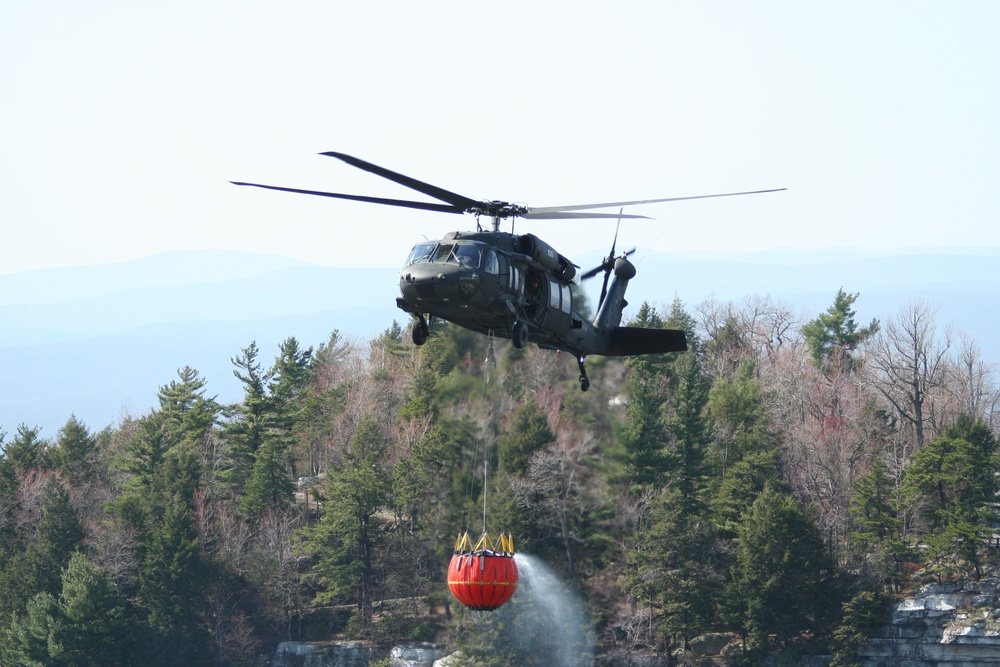 New York Army National Guard fights wildfires