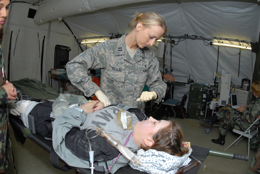 National Guard and local units engage in large-scale emergency medicine exercise