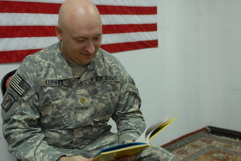 MNC-I Chaplain's Office connects troops, families