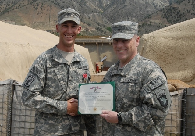 Airborne Soldier awarded Bronze Star for Valor