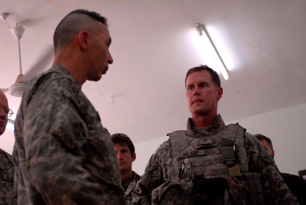 Milano visits CMOC, Iraqi Assistance Center