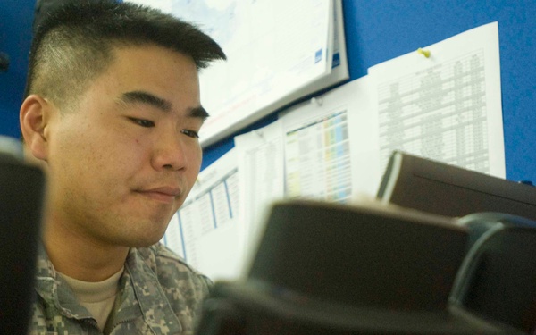 Soldiers provide human resources assistance to FOB Delta
