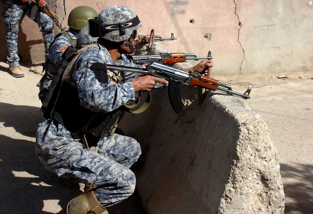 National Police Takes Lead in Combined Cordon, Search Operation With Multi-National Division-Baghdad Soldiers