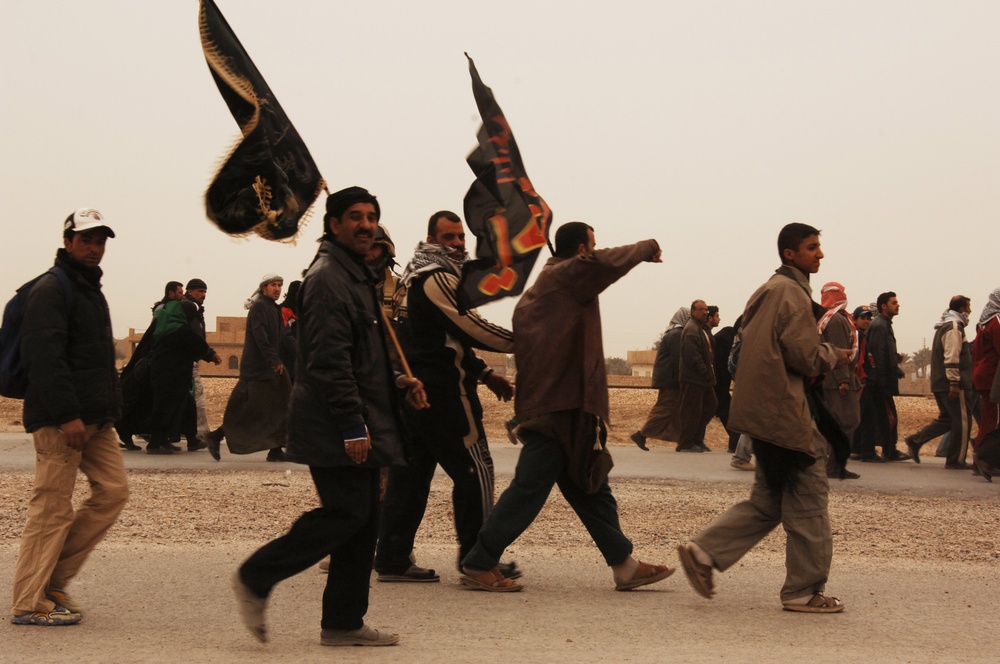 Patrol monitors Shiites