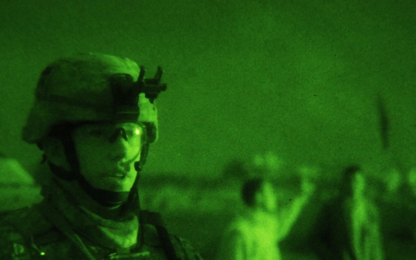 Patrol monitors Shiites