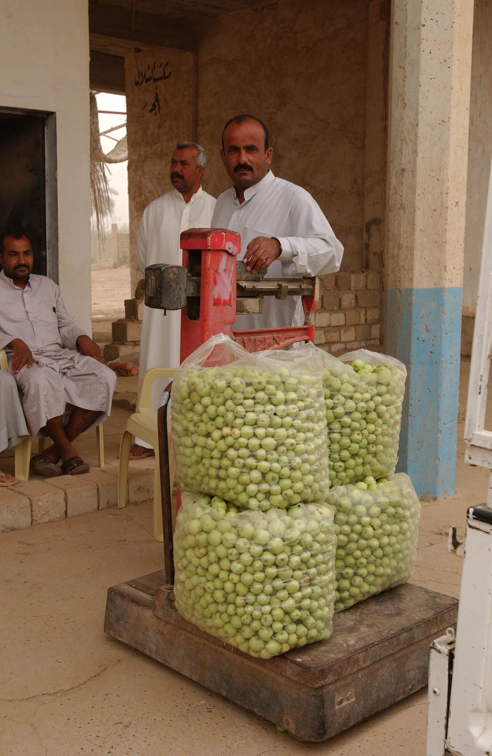 Wholesale farmers' market reopens in Yusifiyah