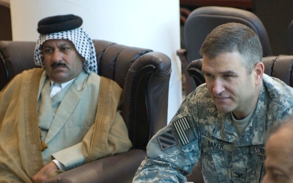 214th FB commander meets with local sheiks