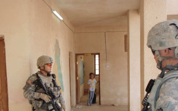 Gimlets lend helping hand to residents of Aqur Quf