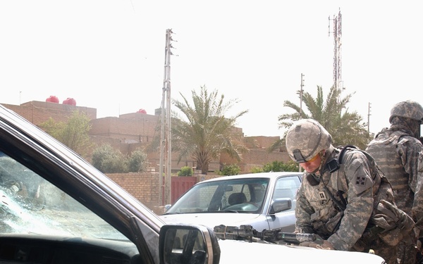 Crazy Horse Soldiers dismount for streets of Baghdad al-Jidida, conduct BDA