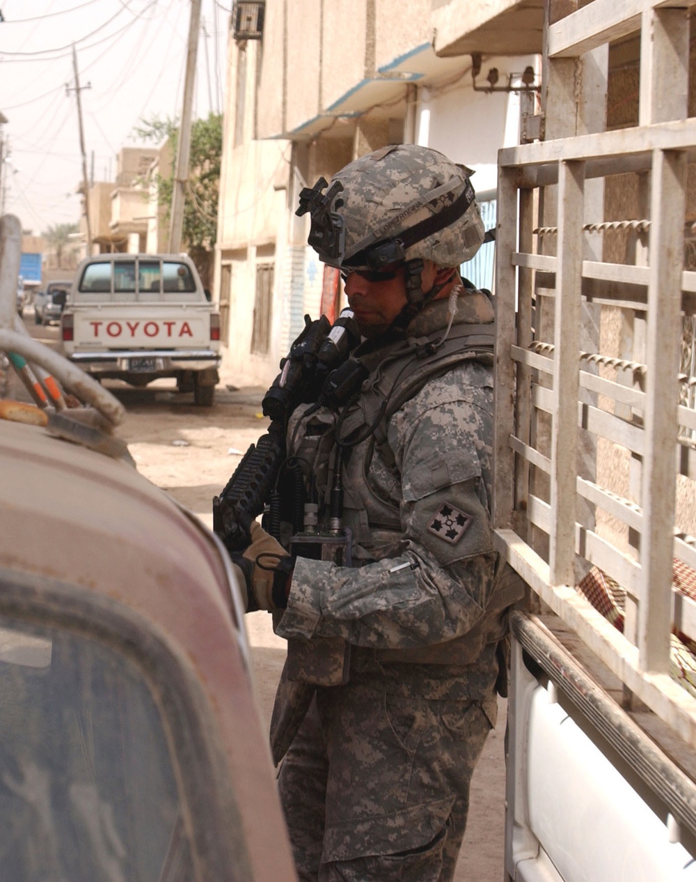 Crazy Horse Soldiers dismount for streets of Baghdad al-Jidida, conduct BDA
