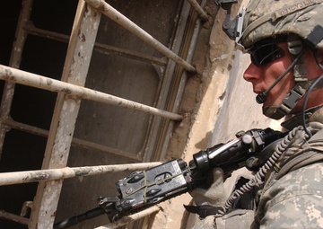 Crazy Horse Soldiers Dismount for Streets of Baghdad Al-Jidida, Conduct BDA