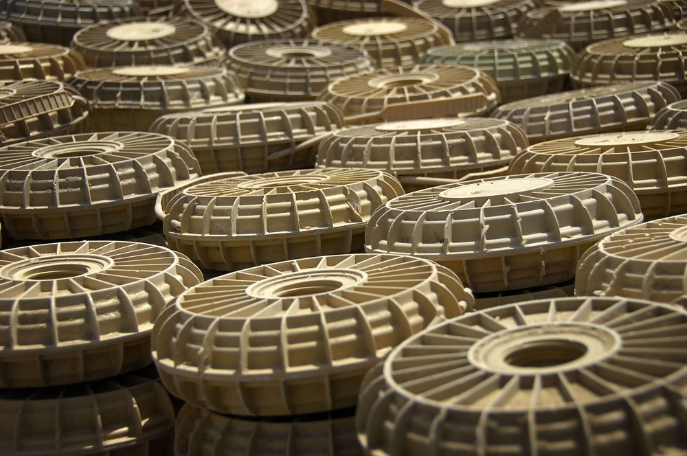 Joint U.S. Army, Iraqi national police forces unearth weapons cache in Abu Thayla