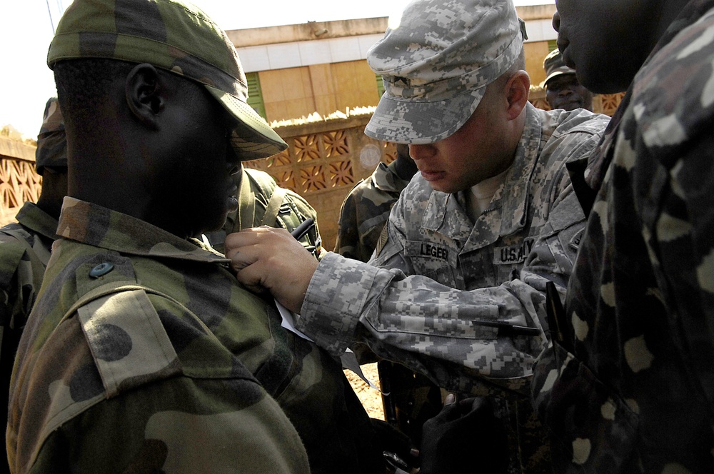 Old Guard trains Uganda forces