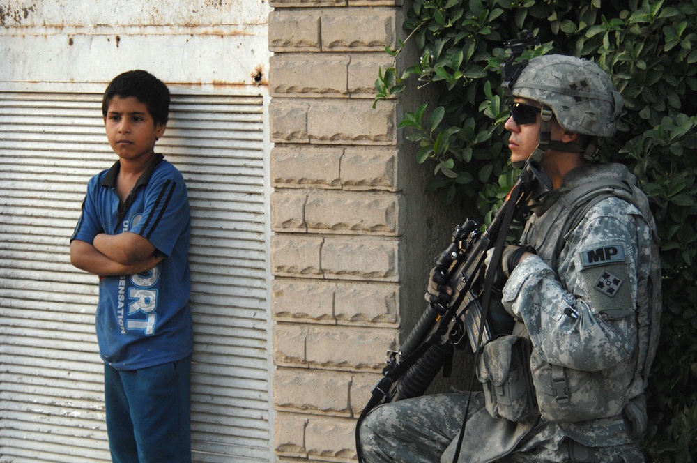 Iraqis get back to daily life in Sadr City